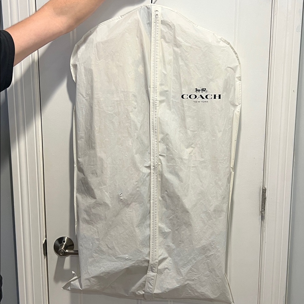 Coach Light Pink Trench Coat with Black Buttons - Picture 4 of 4
